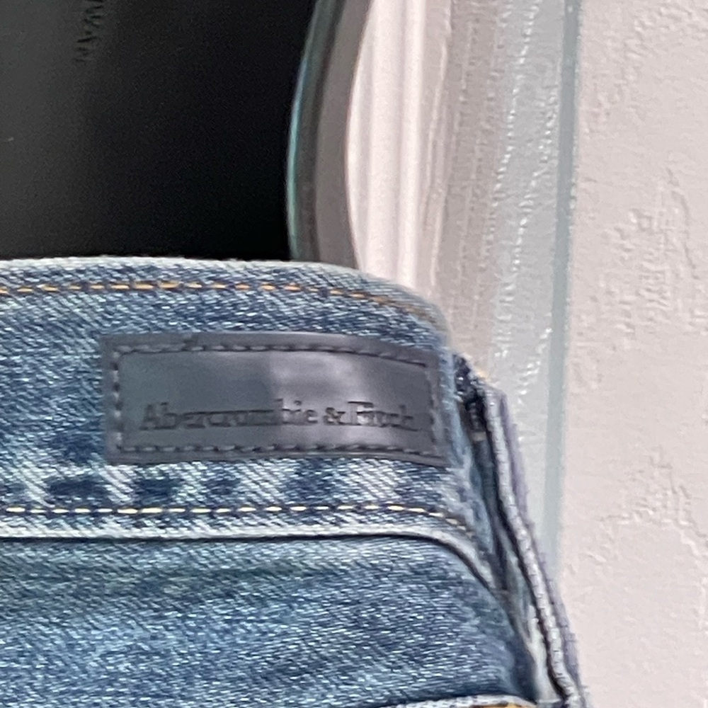 Abercrombie & Fitch boho distressed high rise embroidered floral jean shorts 26 - Picture 10 of 15